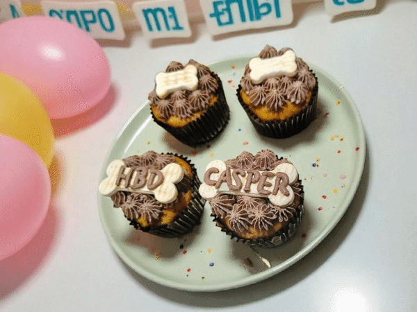 Bow-Wow Cupcakes - Image 2